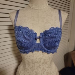 Adore Me lightly lined underwire bra 36DD
